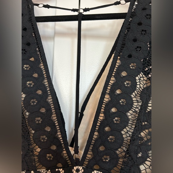 Free People micro mini lace overlay deep v cap sleeve dress - Picture 8 of 10